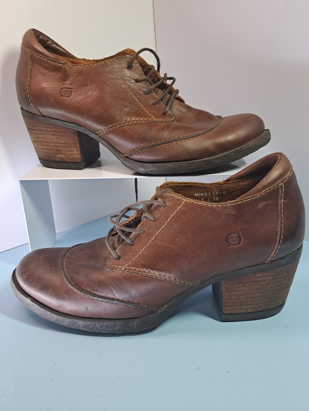 Born Brown Leather Lace-Up Block Heel Oxfords 7